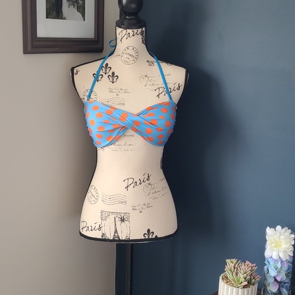 Bikini Top 👙 - Picture 1 of 4